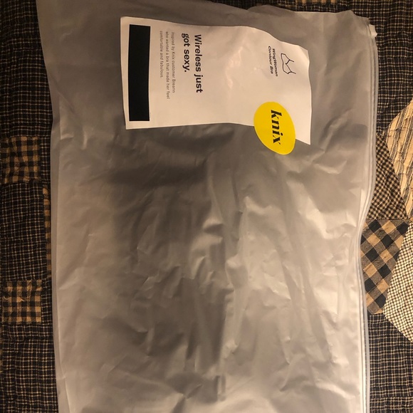 Knix WingWoman Contour Bra - Picture 2 of 2